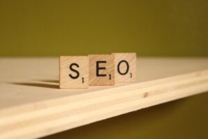 Mengoptimalkan SEO Untuk Meningkatkan Visibilitas Digital