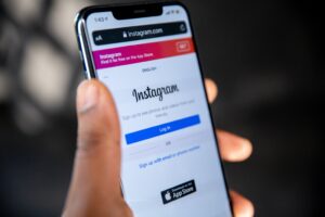 10 Tips Menambah Followers Instagram